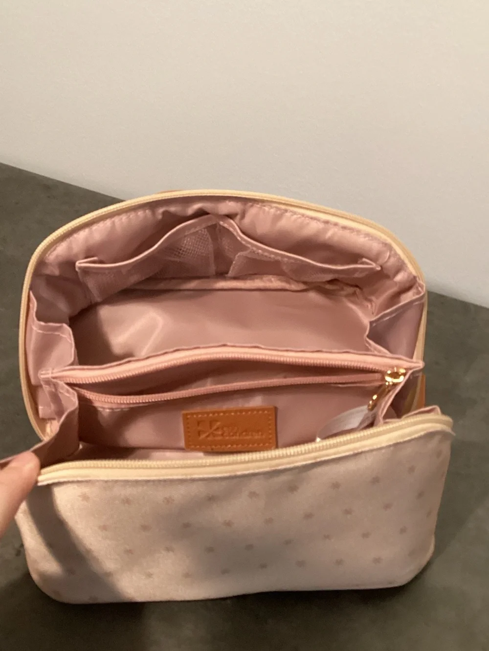 Erin Condren Travel Case with Tan Handle and Star Print
